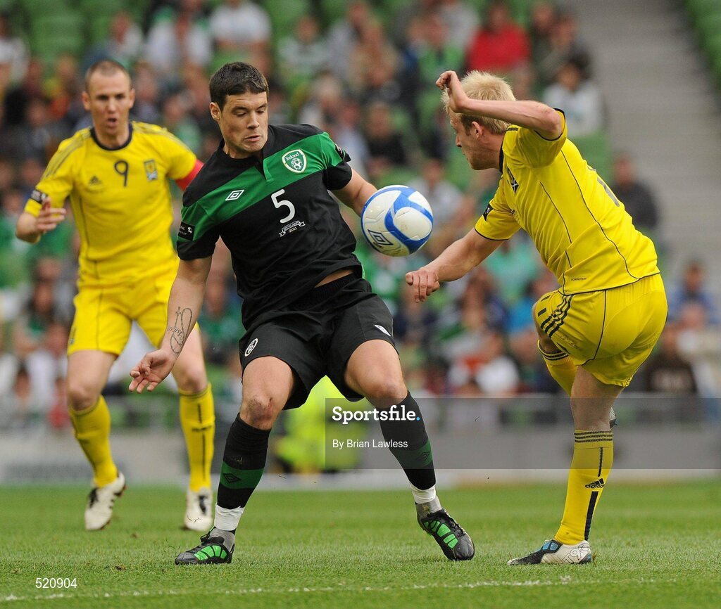 29 May 2011; Darren O’Dea, Republic of Ireland, in action against Steven Naismith, Scotland. Carling Four Nations Tournament, Republic of Ireland v Scotland, Aviva Stadium, Lansdowne Road, Dublin. Picture credit: Brian Lawless / SPORTSFILE