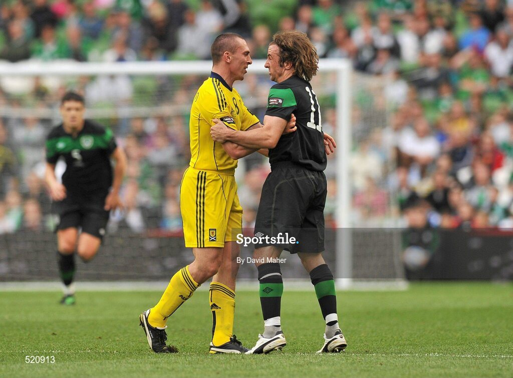 29 May 2011; Stephen Hunt, Republic of Ireland, and Scott Brown, Scotland, confront each other after a tackle. Carling Four Nations Tournament, Republic of Ireland v Scotland, Aviva Stadium, Lansdowne Road, Dublin. Picture credit: David Maher / SPORTSFILE