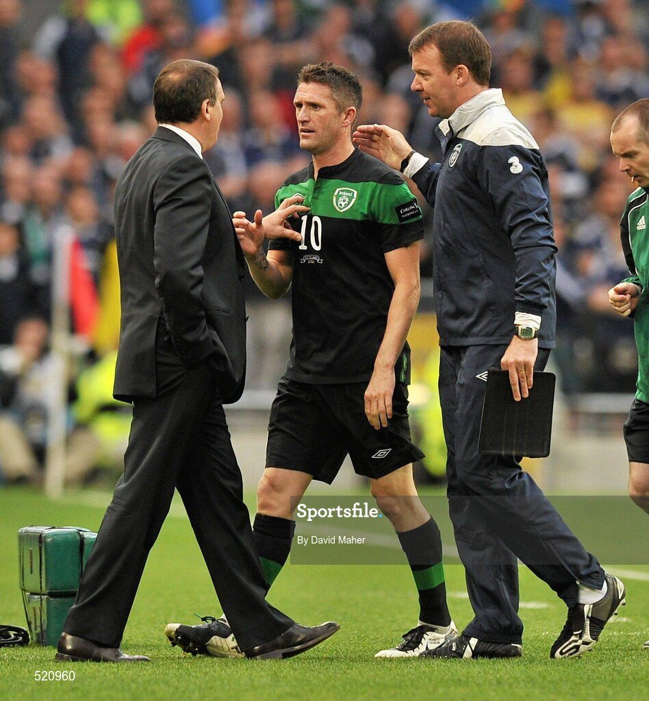 29 May 2011; Robbie Keane, Republic of Ireland, is substituted in the second half. Also pictured are Marco Tardelli, Assistant manager, and Alan Kelly, goalkeeping coach, right. Carling Four Nations Tournament, Republic of Ireland v Scotland, Aviva Stadium, Lansdowne Road, Dublin. Picture credit: David Maher / SPORTSFILE