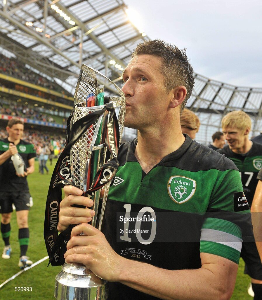 29 May 2011; Robbie Keane, Republic of Ireland, kisses the trophy after the game. Carling Four Nations Tournament, Republic of Ireland v Scotland, Aviva Stadium, Lansdowne Road, Dublin. Picture credit: David Maher / SPORTSFILE
