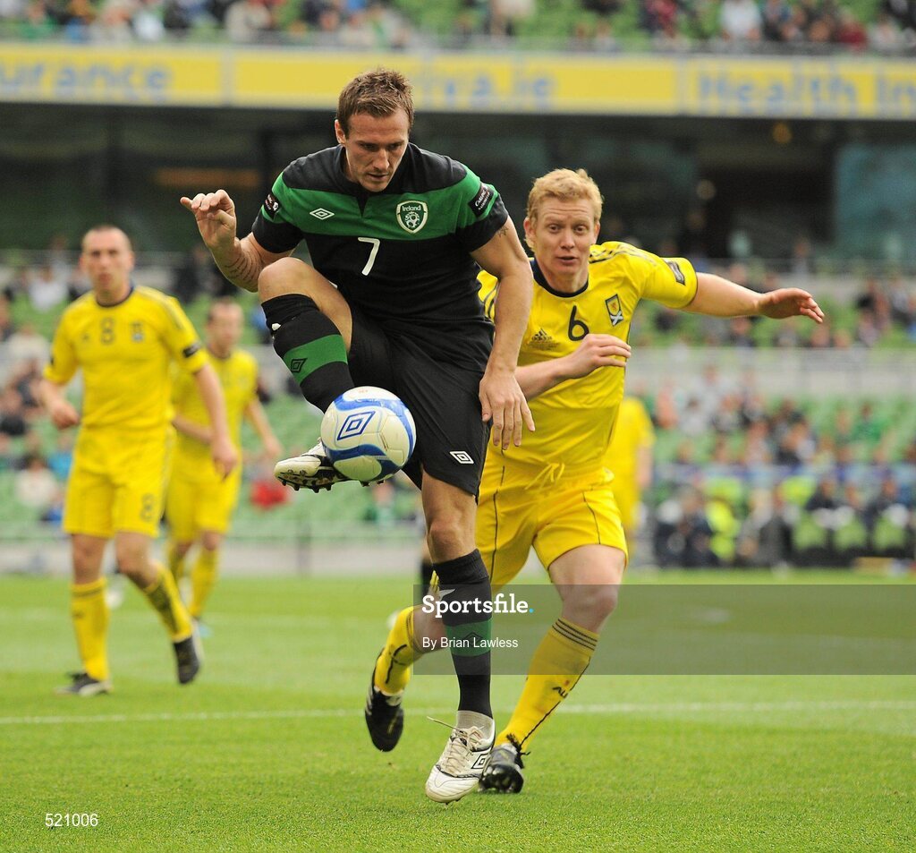 29 May 2011; Liam Lawrence, Republic of Ireland, in action against Barry Robson, Scotland. Carling Four Nations Tournament, Republic of Ireland v Scotland, Aviva Stadium, Lansdowne Road, Dublin. Picture credit: Brian Lawless / SPORTSFILE