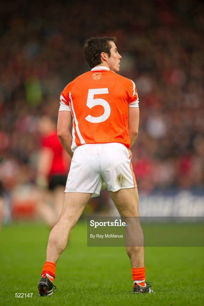 28 May 2011; Aaron Kernan prepares to take a free forArmagh. Ulster GAA Football Senior Championship Quarter-Final, Armagh v Down, Morgan Athletic Grounds, Armagh. Picture credit: Ray McManus / SPORTSFILE