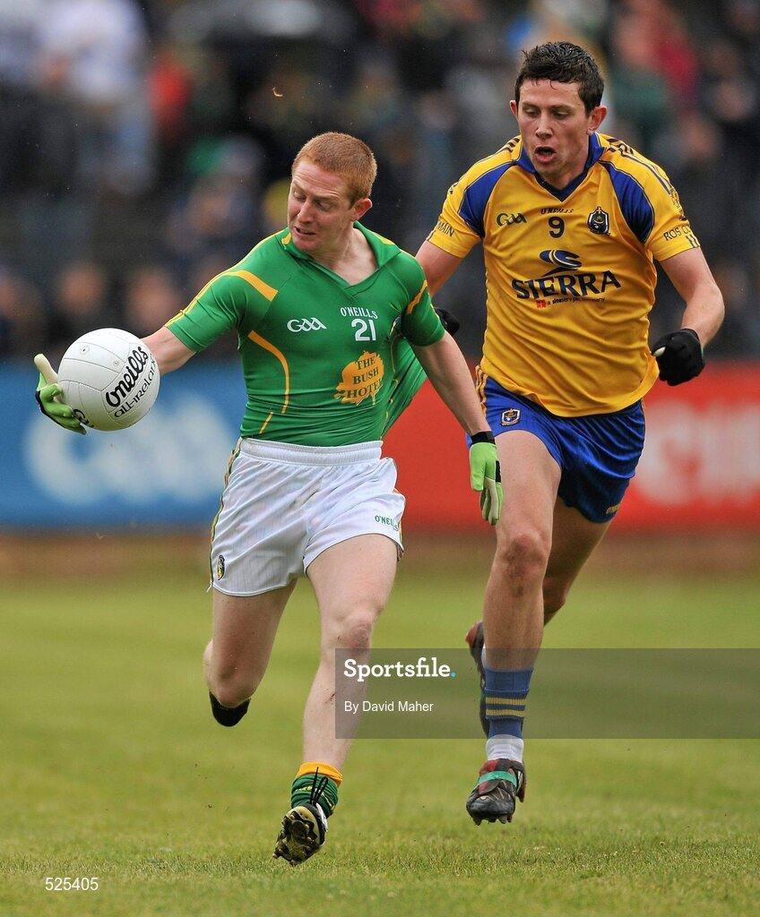 12 June 2011; Brian McDonald, Leitrim, in action against Karol Mannion, Roscommon. Connacht GAA Football Senior Championship Semi-Final, Leitrim v Roscommon, Páirc Seán Mac Diarmada, Carrick-on-Shannon, Co. Leitrim. Picture credit: David Maher / SPORTSFILE