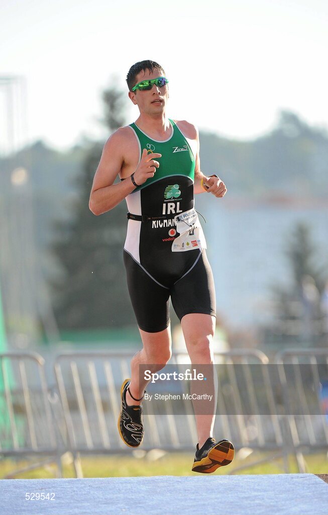 25 June 2011; Ireland's Ian Richardson, from Higginstown, Slane, Co. Meath, on his way to taking 5th position in the 20-24 Male Age Group Sprint event, with a time of 01:09:07, at the 2011 Pontevedra ETU Triathlon European Championships. Pontevedra, Spain. Picture credit: Stephen McCarthy / SPORTSFILE