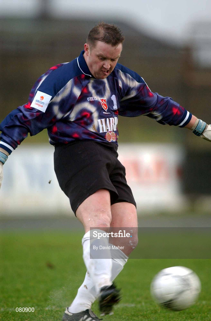 27 January 2002; John Connolly of Dundalk during the eircom League Premier Division match between Dundalk and Shelbourne at Oriel Park in Dundalk, Louth. Photo by David Maher/Sportsfile