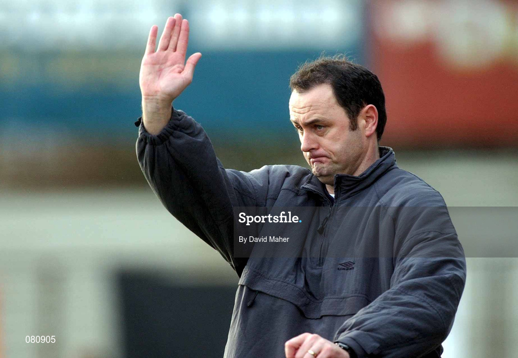 27 January 2002; Shelbourne caretaker manager Alan Matthews during the eircom League Premier Division match between Dundalk and Shelbourne at Oriel Park in Dundalk, Louth. Photo by David Maher/Sportsfile