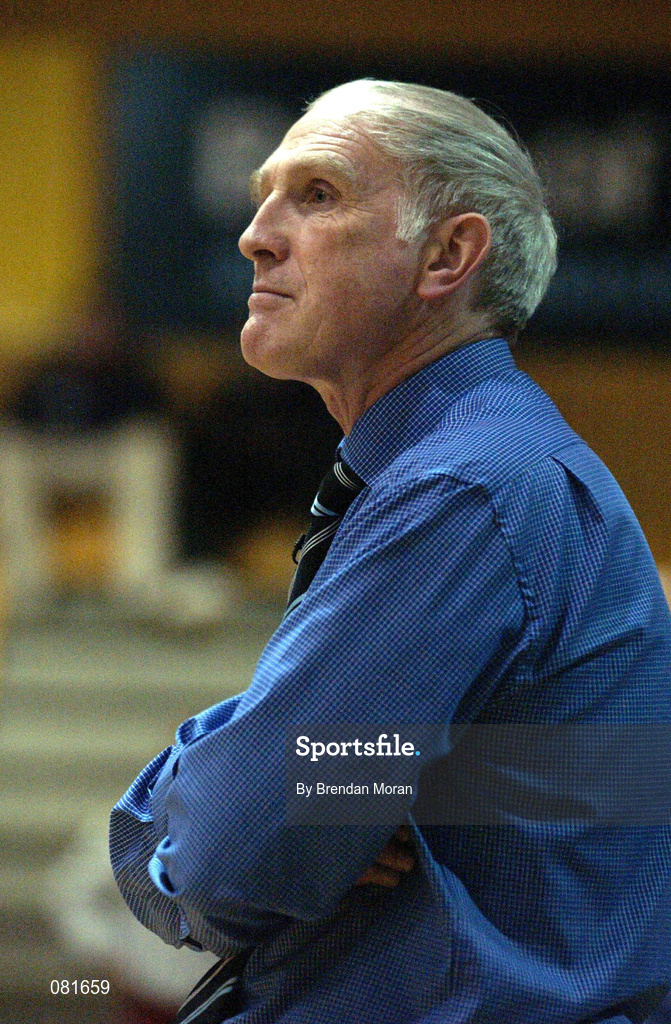 25 January 2002; SX3 Star head coach Danny Fulton during the ESB Men's National Cup Semi-Final match between Waterford Crystal and SX3 Star at the ESB Arena in Tallaght, Dublin. Photo by Brendan Moran/Sportsfile