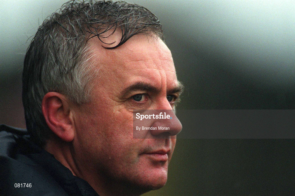 24 February 2002; Cork manager Bertie Og Murphy watches his side against Limerick during the Allianz National Hurling League Division 1B Round 1 match between Limerick and Cork at the Gaelic Grounds in Limerick. Photo by Brendan Moran/Sportsfile