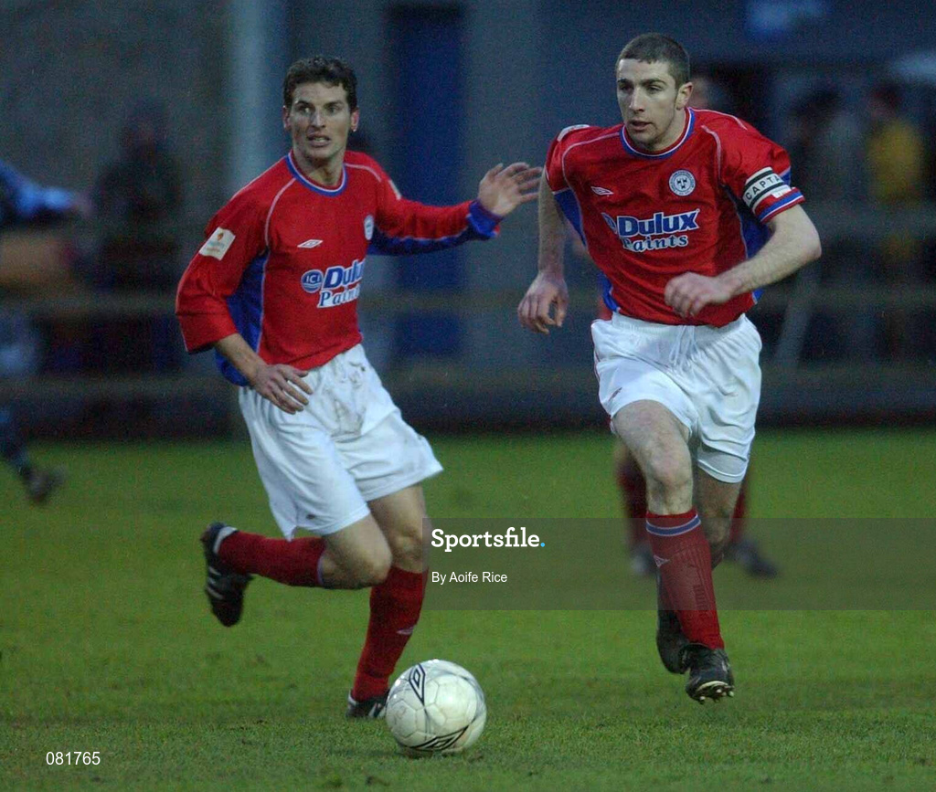 23 December 2001; Owen Heary of Shelbourne during the eircom League Premier Division match between UCD and Shelbourne at Belfield Park in Dublin. Photo by Aofie Rice/Sportsfile