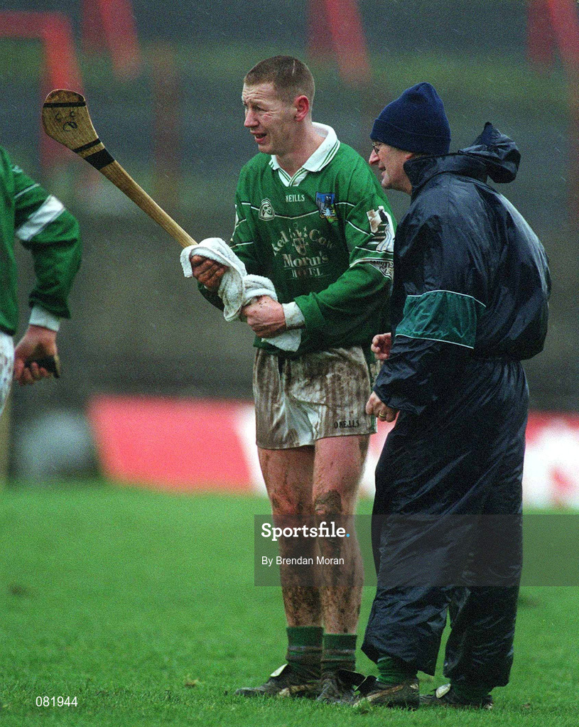 25 February 2002; Ciaran Carey of Limerick dries his hurl during the Allianz National Hurling League Division 1B Round 1 match between Limerick and Cork at the Gaelic Grounds in Limerick. Photo by Brendan Moran/Sportsfile