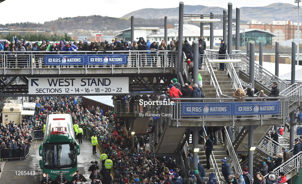 4 February 2017; The Ireland team bus arrive ahead of the RBS Six Nations Rugby Championship match between Scotland and Ireland at BT Murrayfield Stadium in Edinburgh, Scotland. Photo by Ramsey Cardy/Sportsfile