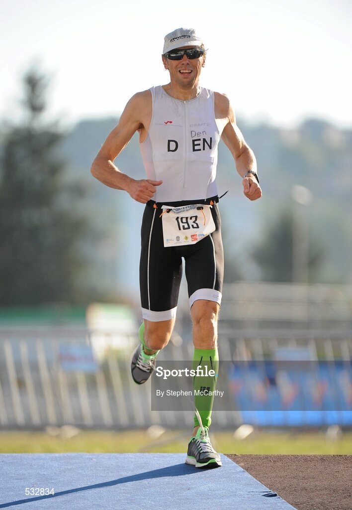 25 June 2011; Birger Frederiksen, Denmark, in action during the Group Sprint event. 2011 Pontevedra ETU Triathlon European Championships. Pontevedra, Spain. Picture credit: Stephen McCarthy / SPORTSFILE