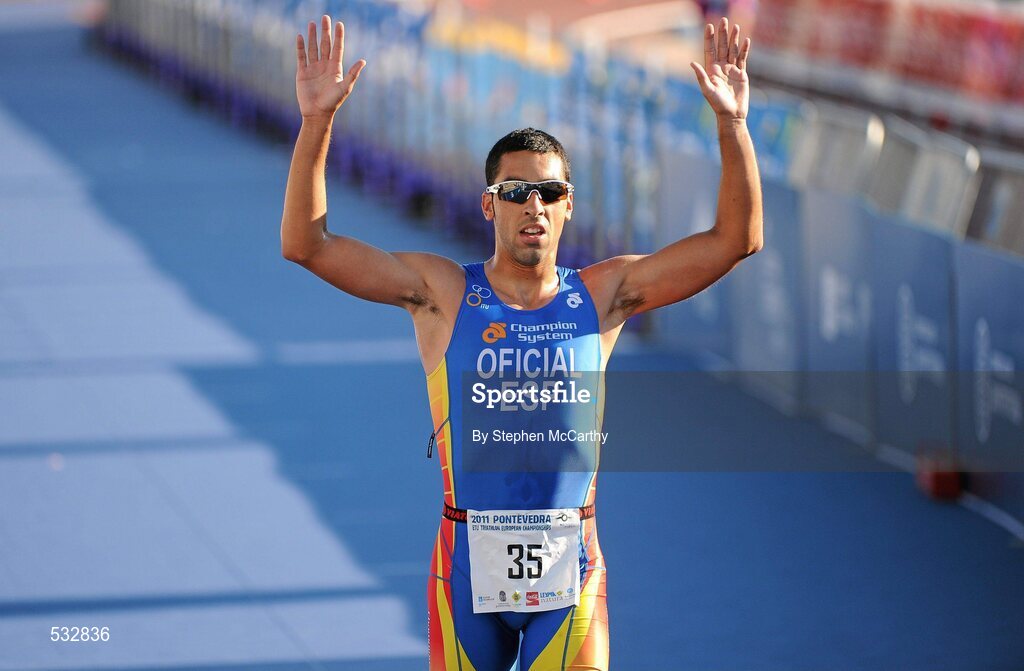25 June 2011; Oficial Francisco, Spain, in action during the Group Sprint event. 2011 Pontevedra ETU Triathlon European Championships. Pontevedra, Spain. Picture credit: Stephen McCarthy / SPORTSFILE