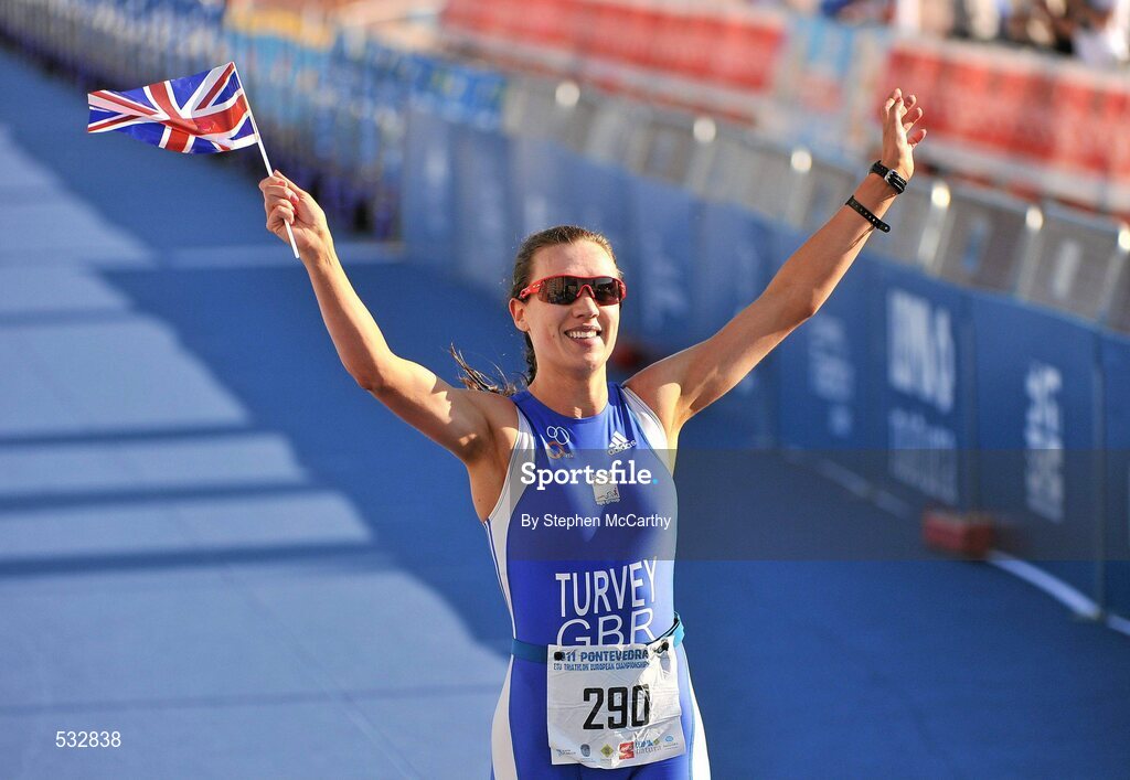 25 June 2011; Anna Turney, Great Britain, in action during the Group Sprint event. 2011 Pontevedra ETU Triathlon European Championships. Pontevedra, Spain. Picture credit: Stephen McCarthy / SPORTSFILE