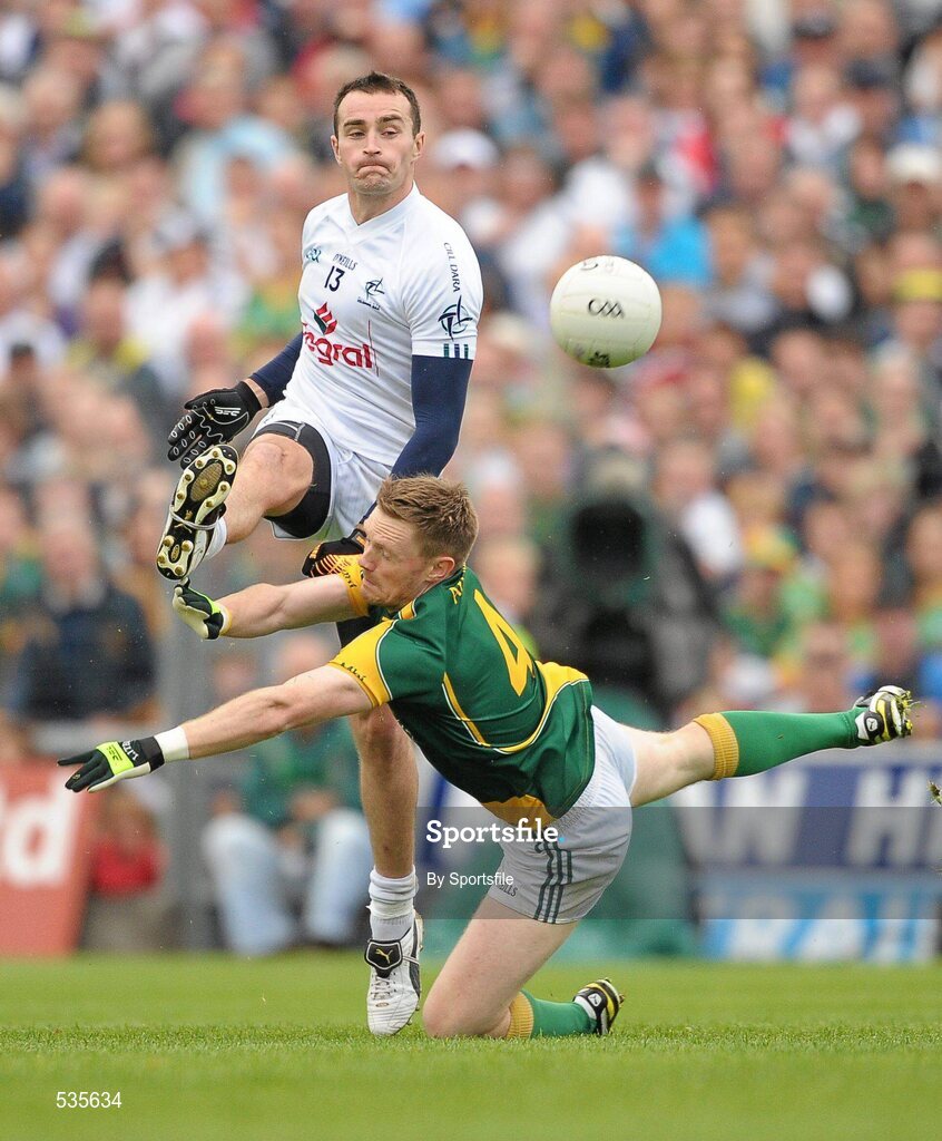 16 July 2011; Robert Kelly, Kildare, in action against Caoimhin King, Meath. GAA Football All-Ireland Senior Championship Qualifier, Round 3, Meath v Kildare, Pairc Tailteann, Navan, Co. Meath. Photo by Sportsfile