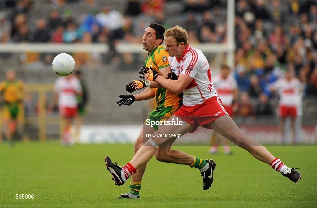 17 July 2011; Rory Kavanagh, Donegal, in action against Michael Friel, Derry. Ulster GAA Football Senior Championship Final, Derry v Donegal, St Tiernach's Park, Clones, Co. Monaghan. Picture credit: Oliver McVeigh / SPORTSFILE