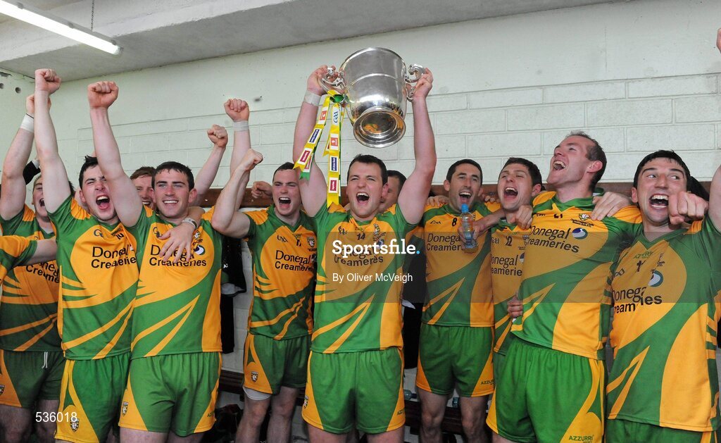 17 July 2011; Donegal captain Michael Murphy, centre, and the players celebrate with the Anglo Celt cup. Ulster GAA Football Senior Championship Final, Derry v Donegal, St Tiernach's Park, Clones, Co. Monaghan. Picture credit: Oliver McVeigh / SPORTSFILE