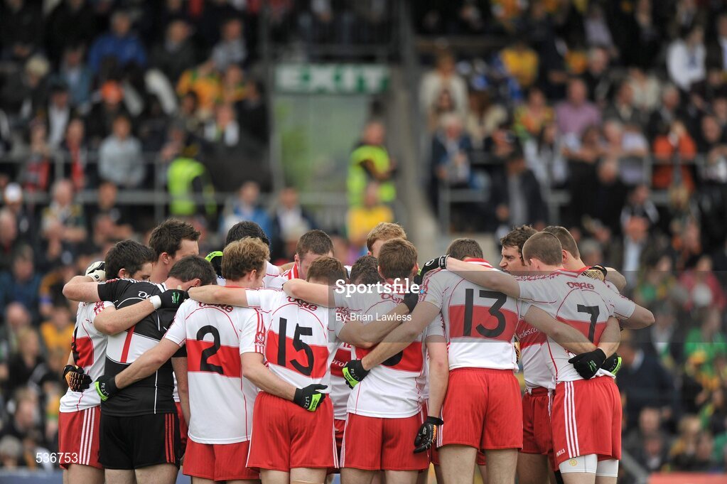 17 July 2011; The Derry players huddle before the match. Ulster GAA Football Senior Championship Final, Derry v Donegal, St Tiernach's Park, Clones, Co. Monaghan. Picture credit: Brian Lawless / SPORTSFILE