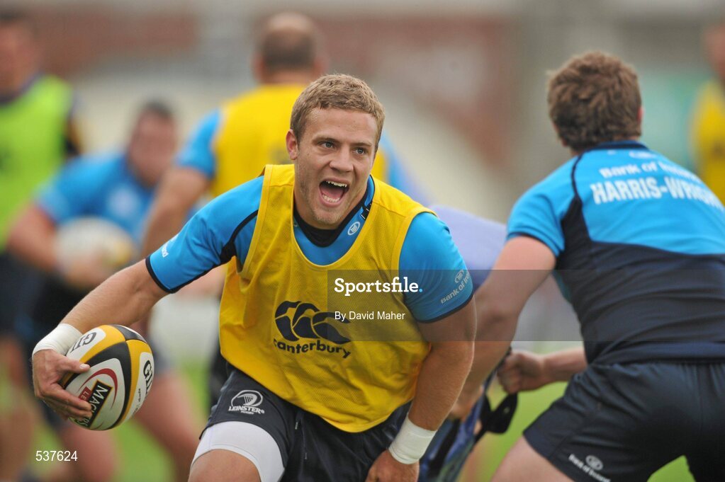 22 July 2011; Leinster's Ian Madigan in action during an open training session ahead of the 2011/12 season. Tallaght Stadium, Tallaght, Dublin. Picture credit: David Maher / SPORTSFILE
