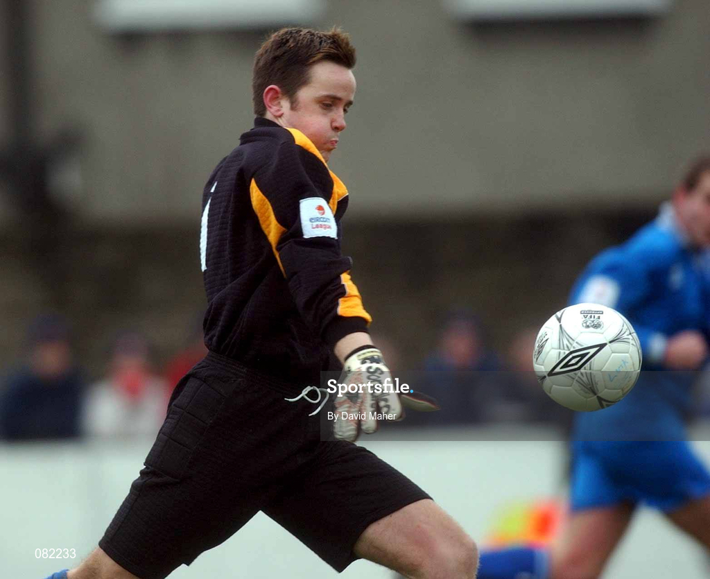 27 February 2002; Jim Fyffe of Limerick during the eircom League Cup Semi-Final match between Limerick and Shamrock Rovers at Jackman Park in Limerick. Photo by David Maher/Sportsfile