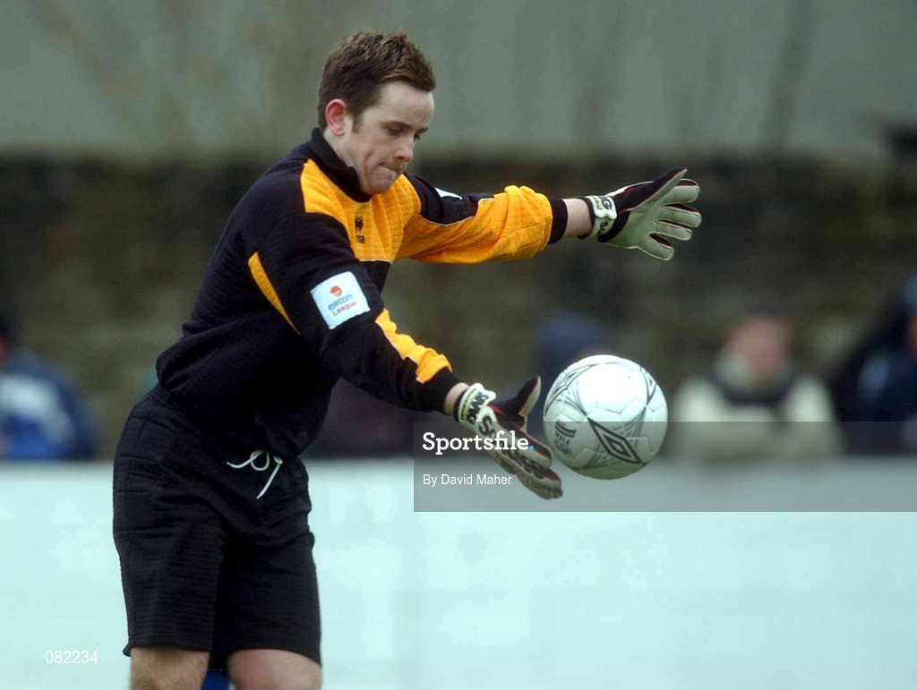 27 February 2002; Jim Fyffe of Limerick during the eircom League Cup Semi-Final match between Limerick and Shamrock Rovers at Jackman Park in Limerick. Photo by David Maher/Sportsfile