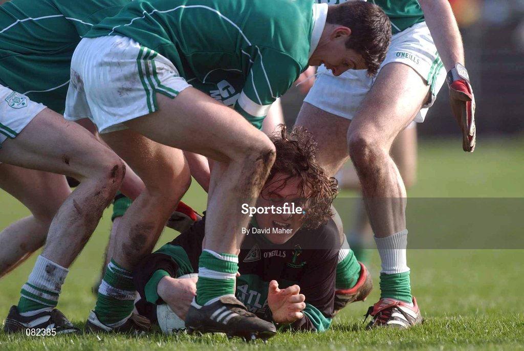 2 March 2002; Alan Cronin of Nemo Rangers in action against Aidan Higgins of Charlestown Sarsfields during the AIB GAA Football All-Ireland Senior Club Championship Semi-Final match between Nemo Rangers and Charlestown Sarsfield at McDonagh Park in Nenagh, Tipperary. Photo by David Maher/Sportsfile
