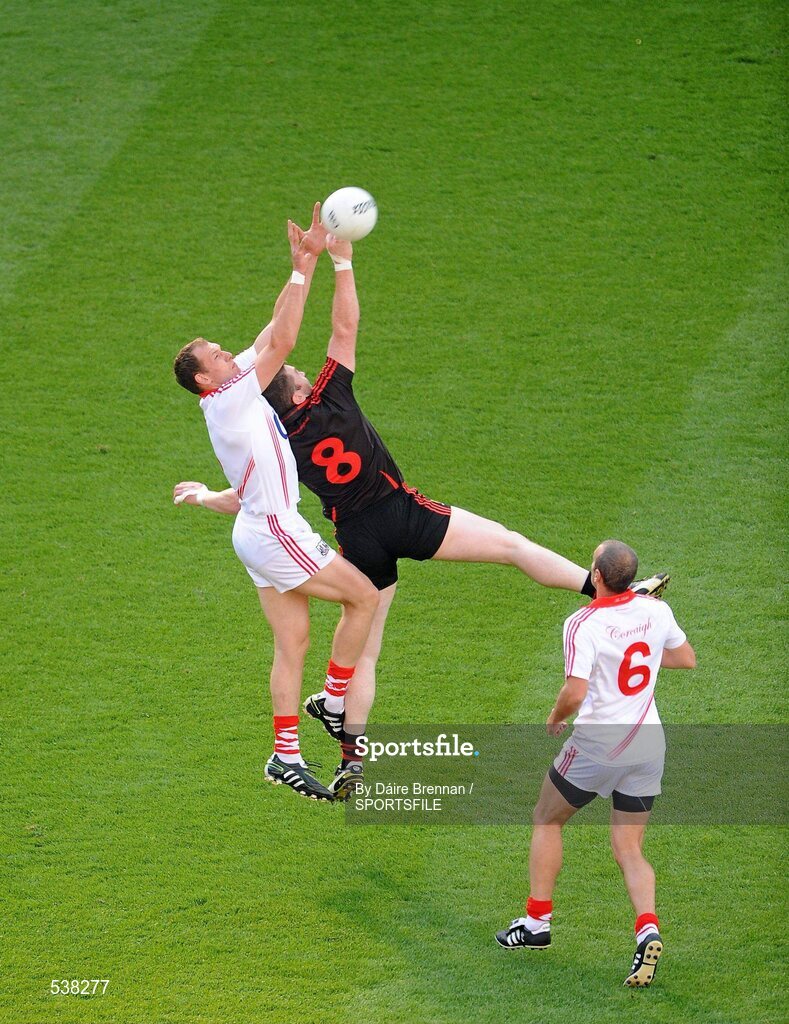 23 July 2011; Alan O'Connor, Cork, in action against Kalum King, Down. GAA Football All-Ireland Senior Championship Qualifier Round 4, Cork v Down, Croke Park, Dublin. Picture credit: Dáire Brennan / SPORTSFILE