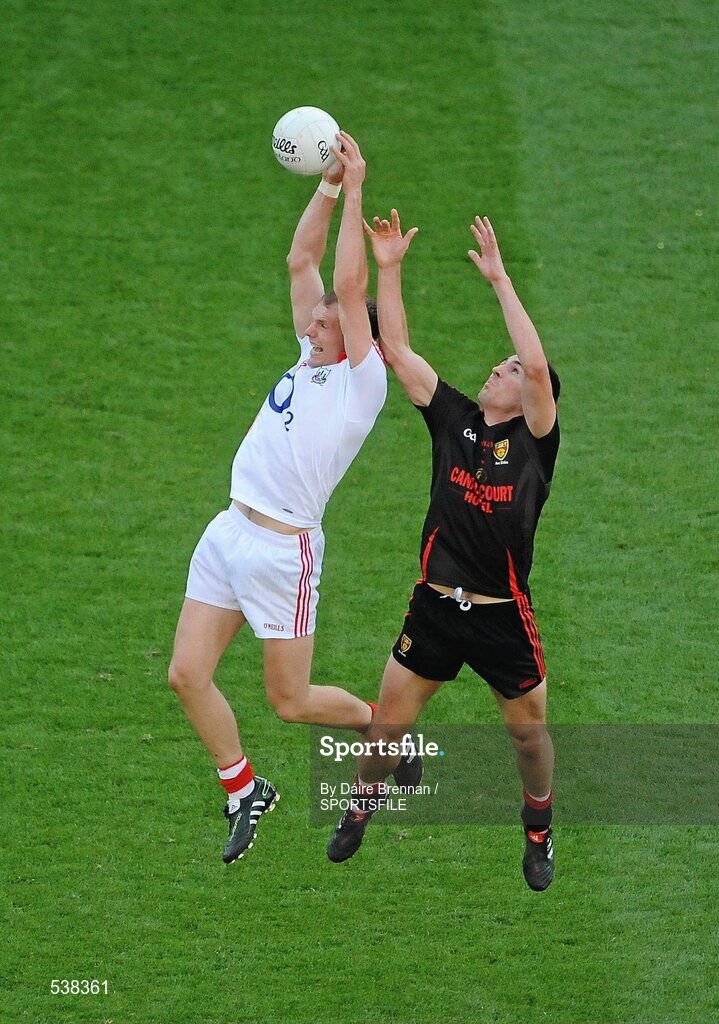 23 July 2011; Alan O'Connor, Cork, in action against Dan Gordon, Down. GAA Football All-Ireland Senior Championship Qualifier Round 4, Cork v Down, Croke Park, Dublin. Picture credit: Dáire Brennan / SPORTSFILE3