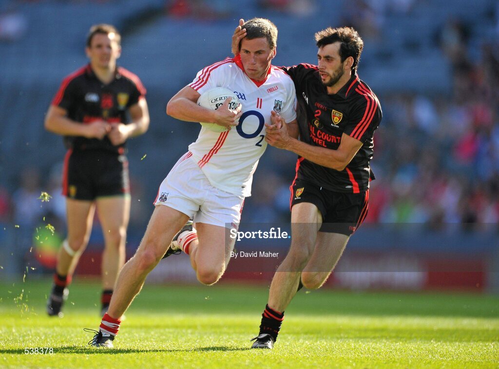 23 July 2011; Patrick Kelly, Cork, in action against Aidan Branagan, Down. GAA Football All-Ireland Senior Championship Qualifier Round 4, Cork v Down, Croke Park, Dublin. Picture credit: David Maher / SPORTSFILE