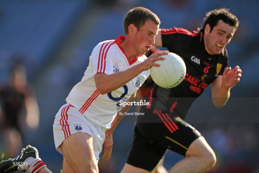 23 July 2011; Patrick Kelly, Cork, in action against Kevin McKernan, Down. GAA Football All-Ireland Senior Championship Qualifier Round 4, Cork v Down, Croke Park, Dublin. Picture credit: David Maher / SPORTSFILE