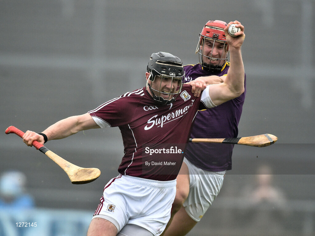 19 February 2017; Aidan Harte of Galway in action against Paul Morris of Wexford during the Allianz Hurling League Division 1B Round 2 match between Galway and Wexford at Pearse Stadium in Galway. Photo by David Maher/Sportsfile