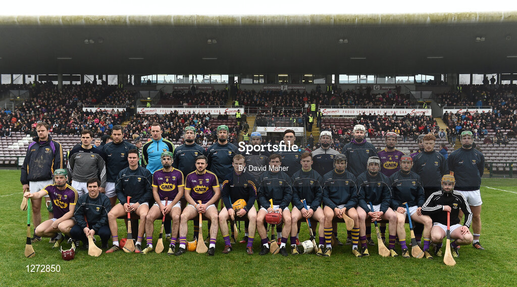 19 February 2017; The Wexford squad before the start of the Allianz Hurling League Division 1B Round 2 match between Galway and Wexford at Pearse Stadium in Galway. Photo by David Maher/Sportsfile