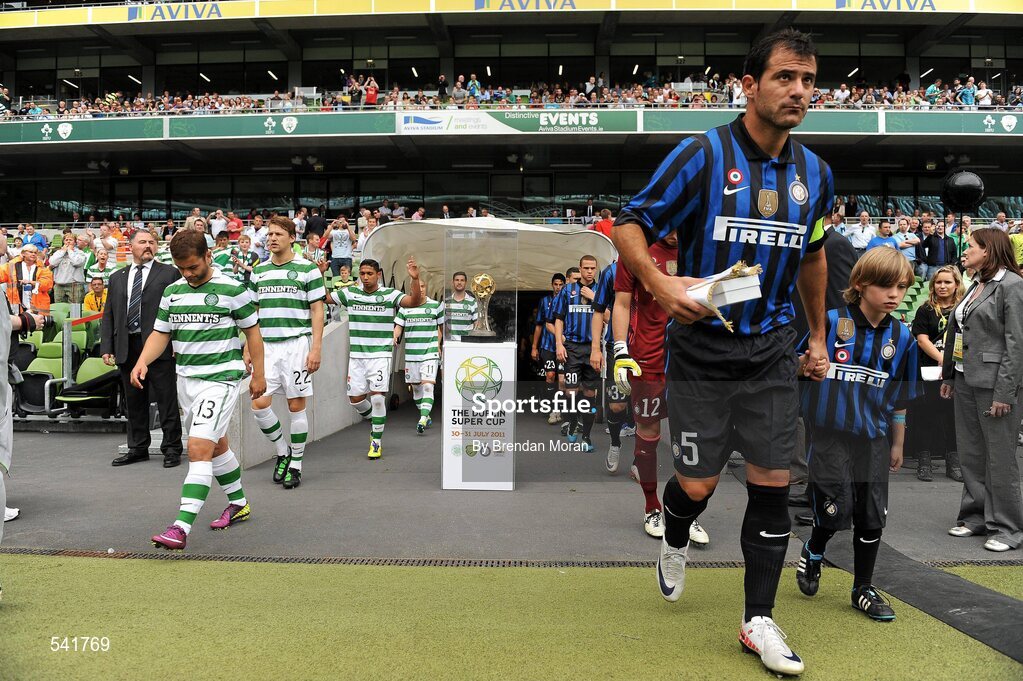 30 July 2011; The Inter Milan and Glasgow Celtic teams walk out onto the pitch before the game. Dublin Super Cup, Inter Milan v Glasgow Celtic FC, Aviva Stadium, Lansdowne Road, Dublin. Picture credit: Brendan Moran / SPORTSFILE
