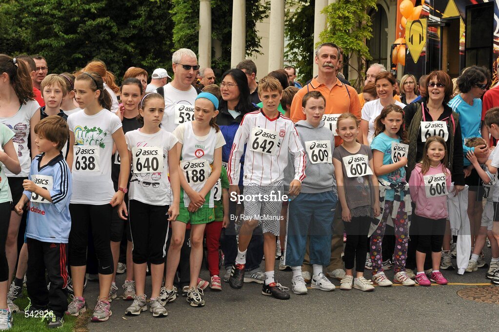 31 July 2011; The eventual winner, thirteen year old John Paterson, 642, from Terenure, Dublin, and the field await the start of the Athletics Ireland Family Fitness Festival at Farmleigh. Phoenix Park, Dublin. Picture credit: Ray McManus / SPORTSFILE