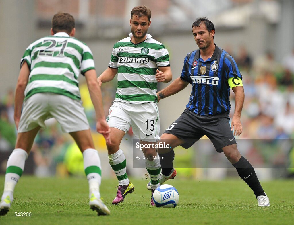 30 July 2011; Shaun Maloney, Glasgow Celtic, in action against Dejan Stankovic, Inter Milan. Dublin Super Cup, Inter Milan v Glasgow Celtic FC, Aviva Stadium, Lansdowne Road, Dublin. Picture credit: David Maher / SPORTSFILE