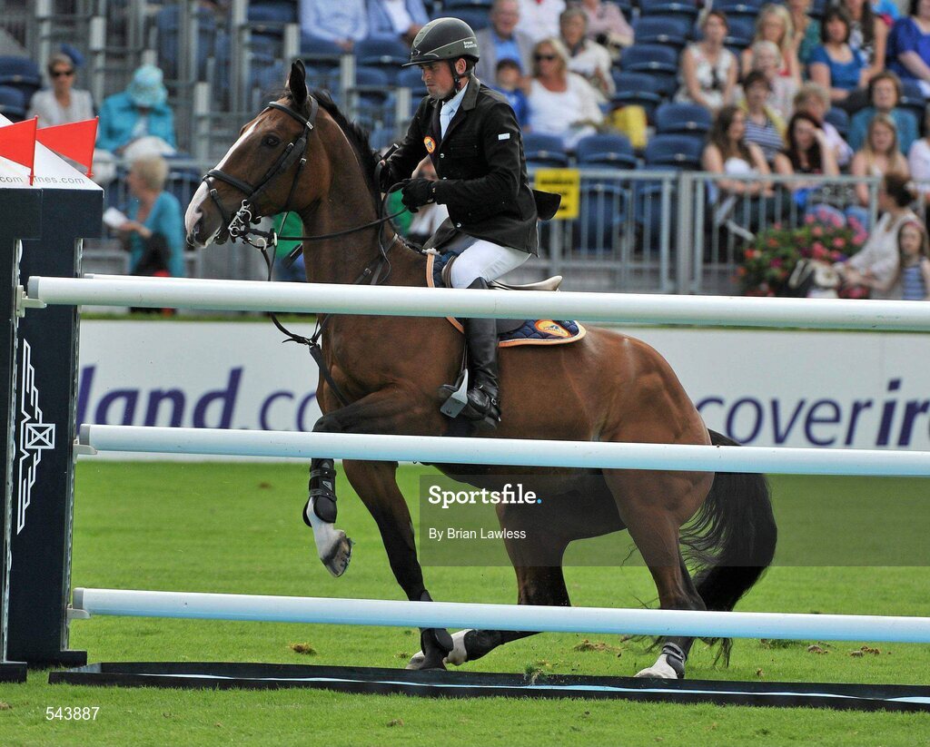 4 August 2011; Andino Z, with Ireland's Trevor Breen up, refuses to jump on first attempt during the Power & Speed Event. Dublin Horse Show 2011, RDS, Ballsbridge, Dublin. Picture credit: Brian Lawless / SPORTSFILE