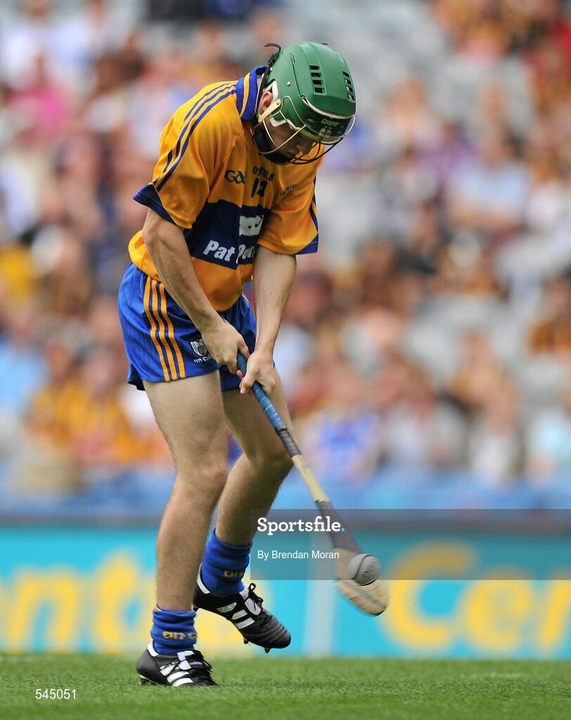 7 August 2011; Oisin Hickey, Clare, scores his side's second half goal. GAA Hurling All-Ireland Minor Championship Semi-Final, Clare v Galway, Croke Park, Dublin. Picture credit: Brendan Moran / SPORTSFILE