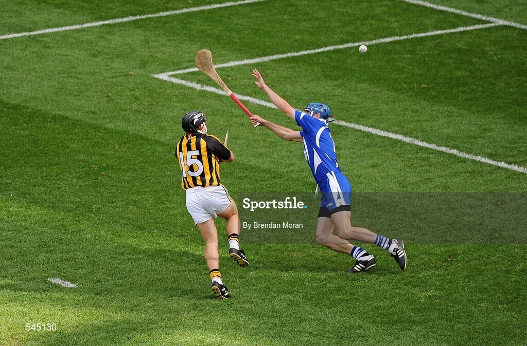 7 August 2011; Richie Hogan, Kilkenny, scores his and his side's second goal past the advancing Waterford goalkeeper Clinton Hennessy. GAA Hurling All-Ireland Senior Championship Semi-Final, Kilkenny v Waterford, Croke Park, Dublin. Picture credit: Brendan Moran / SPORTSFILE