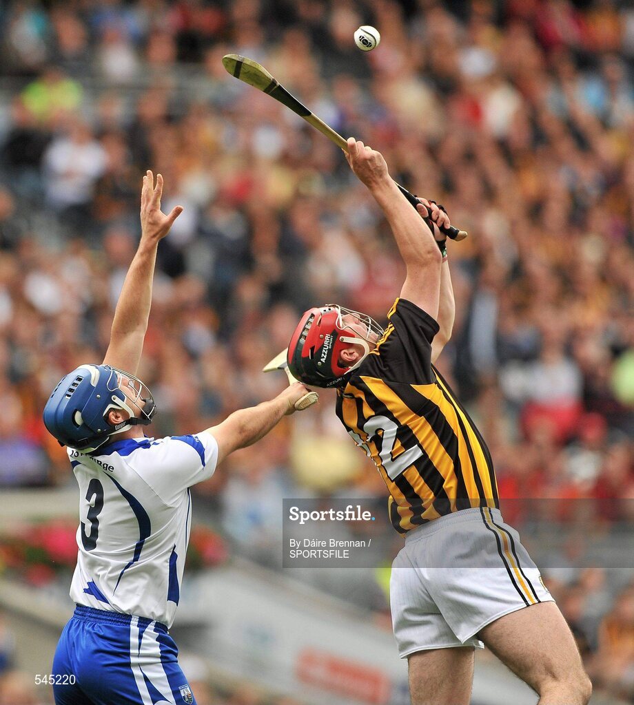 7 August 2011; Eoin Larkin, Kilkenny, in action against Liam Lawlor, Waterford. GAA Hurling All-Ireland Senior Championship Semi-Final, Kilkenny v Waterford, Croke Park, Dublin. Picture credit: Daire Brennan / SPORTSFILE