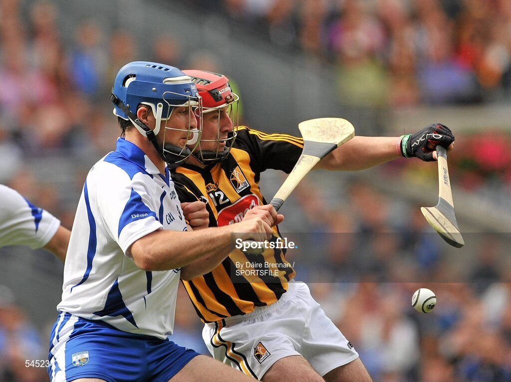 7 August 2011; Eoin Larkin, Kilkenny, in action against Liam Lawlor, Waterford. GAA Hurling All-Ireland Senior Championship Semi-Final, Kilkenny v Waterford, Croke Park, Dublin. Picture credit: Daire Brennan / SPORTSFILE