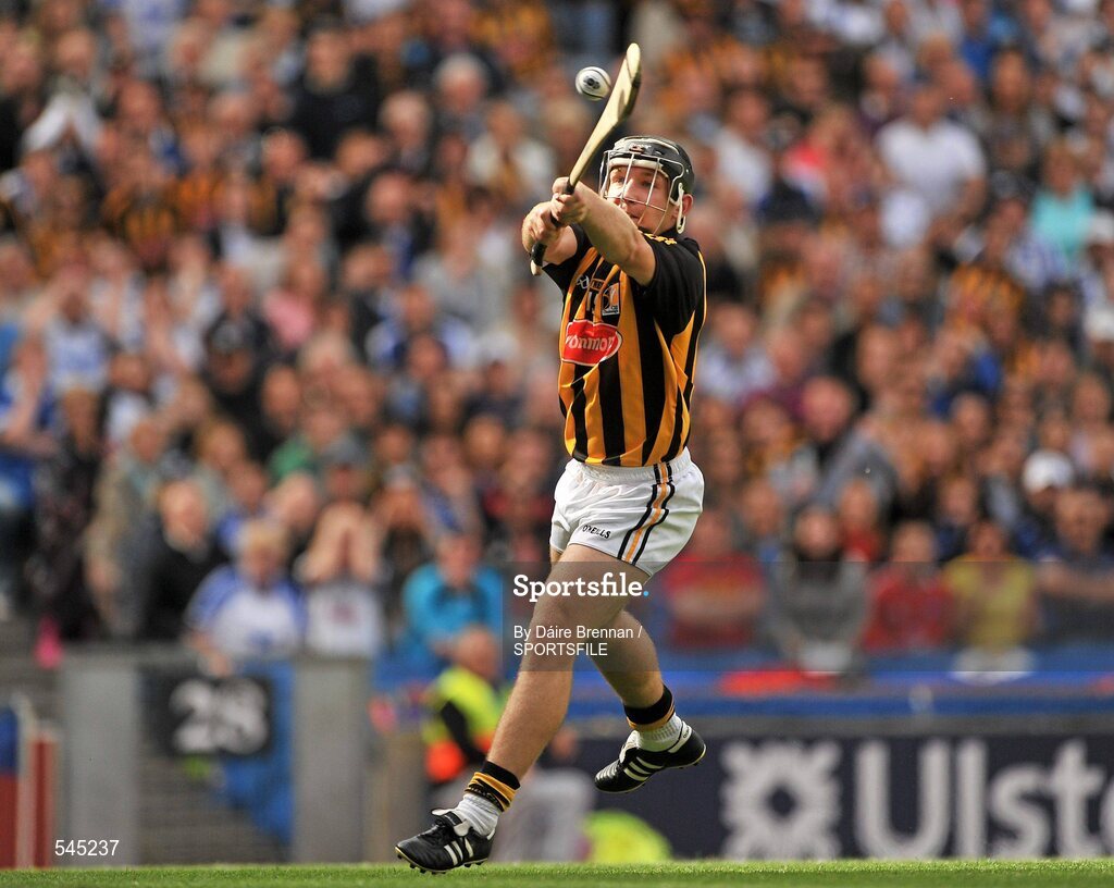 7 August 2011; Richie Hogan, Kilkenny, scores his side's second goal. GAA Hurling All-Ireland Senior Championship Semi-Final, Kilkenny v Waterford, Croke Park, Dublin. Picture credit: Daire Brennan / SPORTSFILE