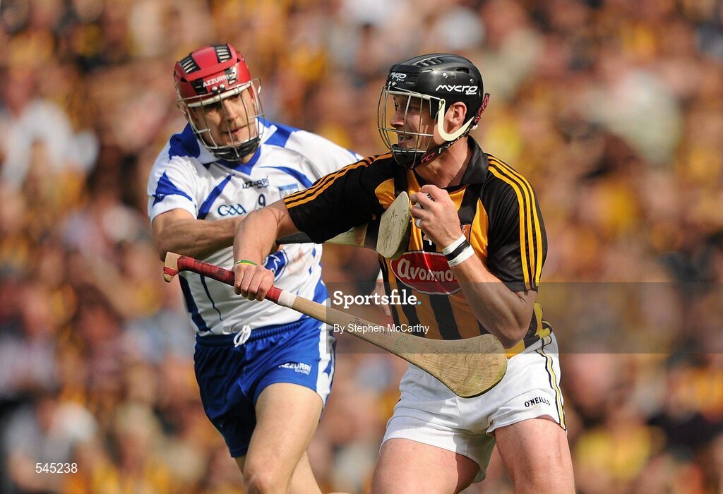 7 August 2011; Jackie Tyrrell, Kilkenny, in action against Shane O'Sullivan, Waterford. GAA Hurling All-Ireland Senior Championship Semi-Final, Kilkenny v Waterford, Croke Park, Dublin. Picture credit: Stephen McCarthy / SPORTSFILE