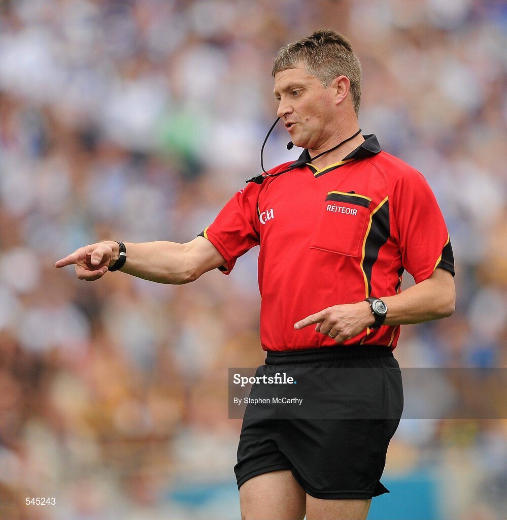 7 August 2011; Referee Barry Kelly. GAA Hurling All-Ireland Senior Championship Semi-Final, Kilkenny v Waterford, Croke Park, Dublin. Picture credit: Stephen McCarthy / SPORTSFILE