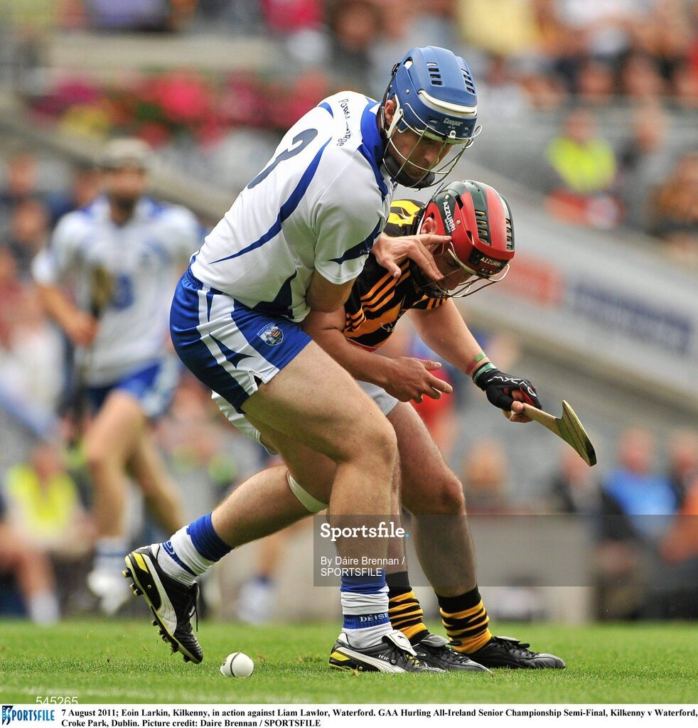 7 August 2011; Eoin Larkin, Kilkenny, in action against Liam Lawlor, Waterford. GAA Hurling All-Ireland Senior Championship Semi-Final, Kilkenny v Waterford, Croke Park, Dublin. Picture credit: Daire Brennan / SPORTSFILE