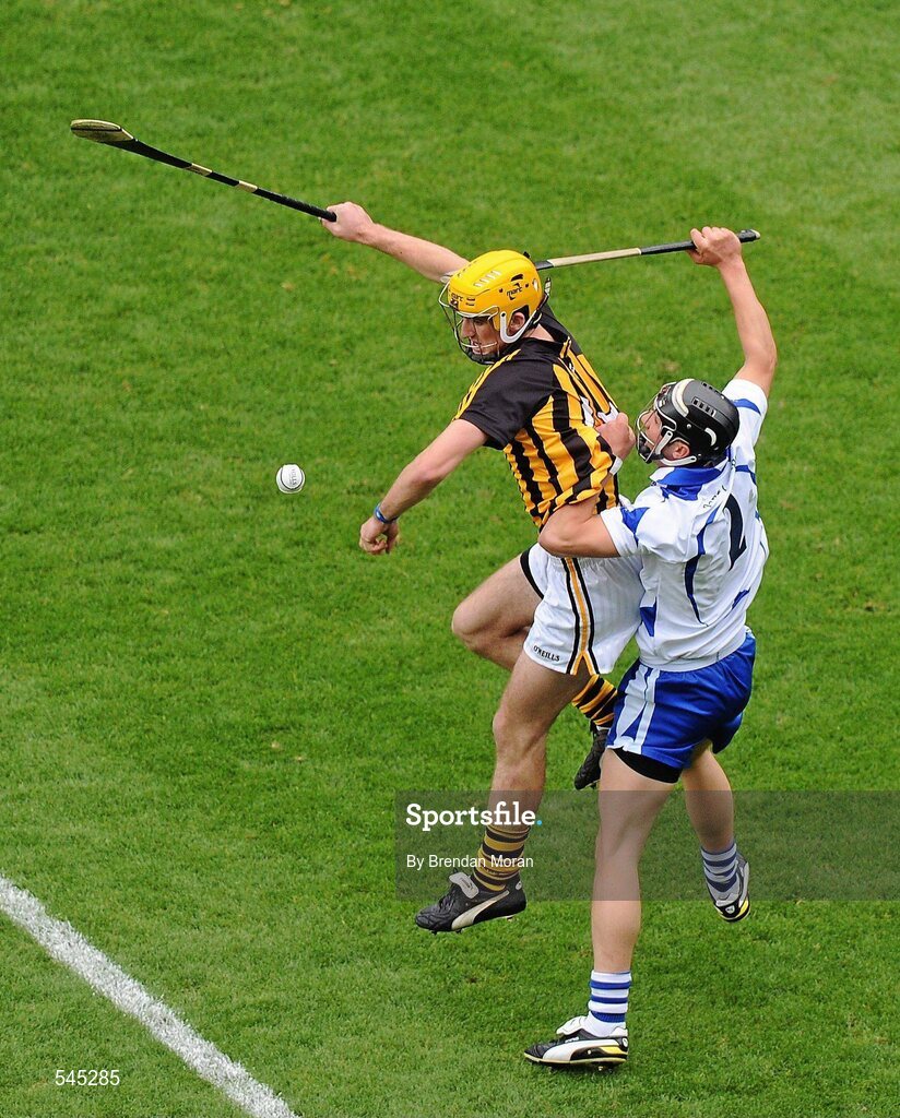 7 August 2011; Colin Fennelly, Kilkenny, is held by Darragh Fives, Waterford. GAA Hurling All-Ireland Senior Championship Semi-Final, Kilkenny v Waterford, Croke Park, Dublin. Picture credit: Brendan Moran / SPORTSFILE