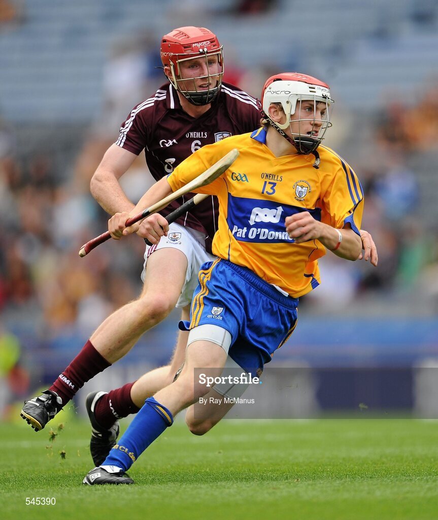 7 August 2011; Shane O'Donnell, Clare, in action against Sean Sweeney, Galway. GAA Hurling All-Ireland Minor Championship Semi-Final, Clare v Galway, Croke Park, Dublin. Picture credit: Ray McManus / SPORTSFILE