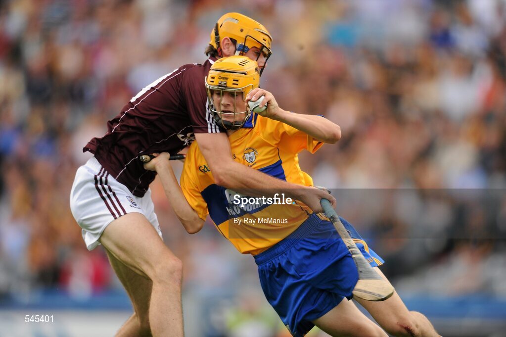 7 August 2011; Seadna Morey, Clare, in action against Jack Carr, Galway. GAA Hurling All-Ireland Minor Championship Semi-Final, Clare v Galway, Croke Park, Dublin. Picture credit: Ray McManus / SPORTSFILE