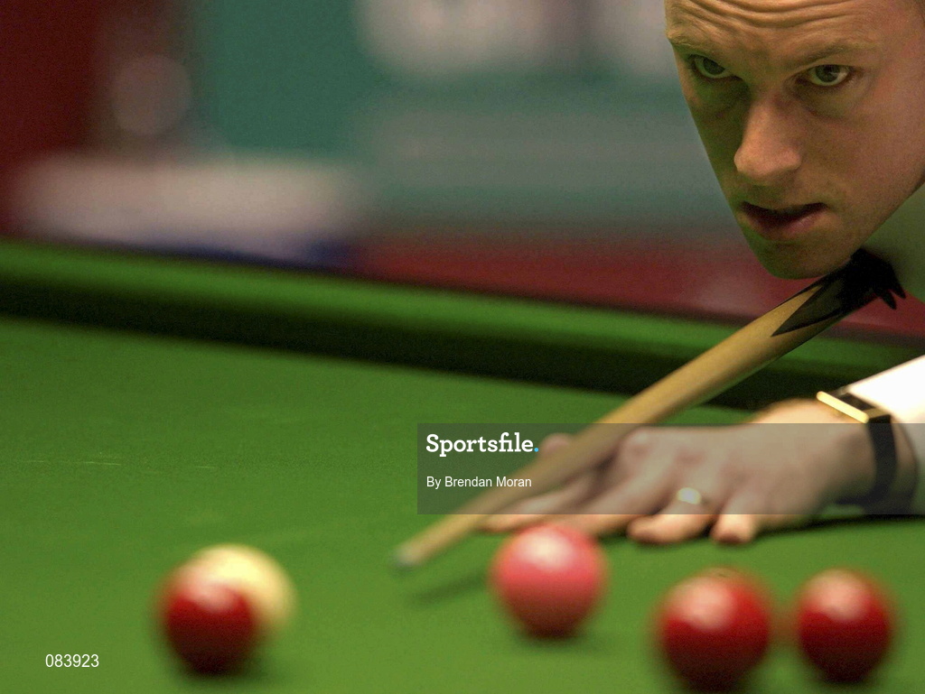 21 March 2002; Peter Ebdon during the Irish Snooker Masters Championship Quarter Final match between Peter Ebdon v Mark Williams at the Citywest Hotel in Saggart, Dublin. Photo by Brendan Moran/Sportsfile