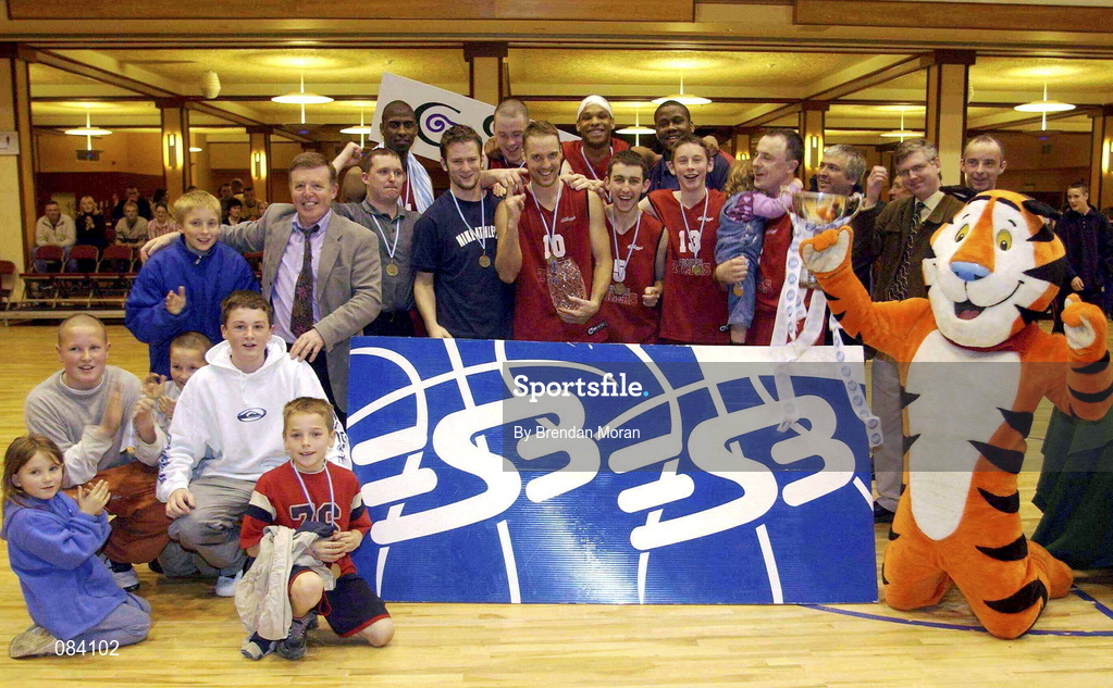 24 March 2002; Frosties Tigers Tralee following the ESB Men's National Championships Final between Frosties Tigers Tralee and Dart Killester at the National Exhibition Centre in Killarney, Kerry. Photo by Brendan Moran/Sportsfile