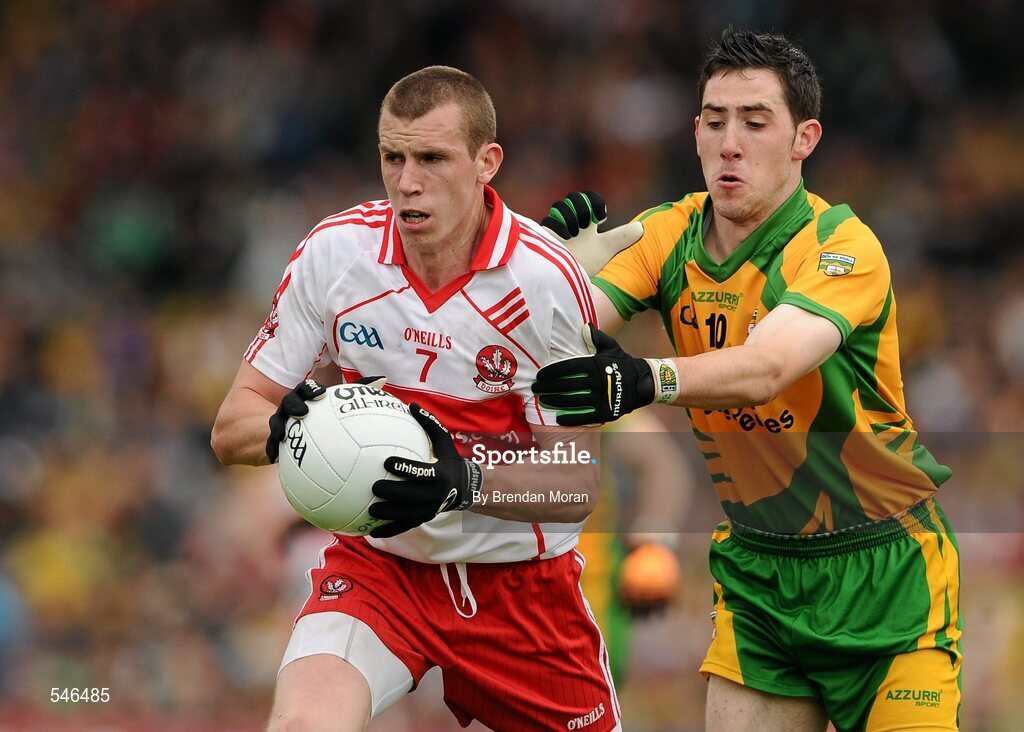 17 July 2011; Michael Bateson, Derry, in action against Mark McHugh, Donegal. Ulster GAA Football Senior Championship Final, Derry v Donegal, St Tiernach's Park, Clones, Co. Monaghan. Picture credit: Brendan Moran / SPORTSFILE